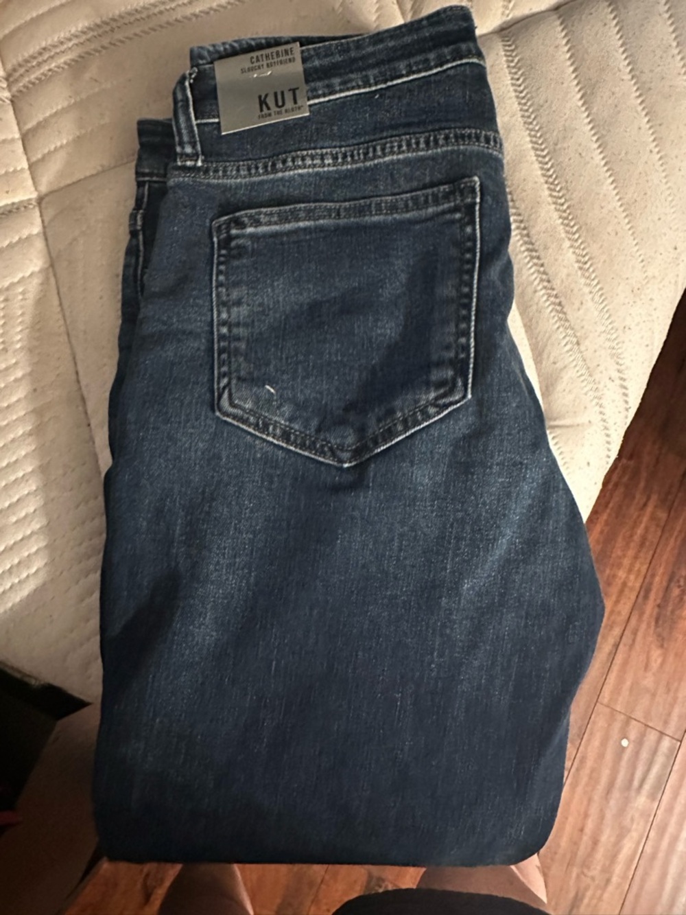 Kut from the Kloth Catherine Mid Rise Boyfriend Size 6 - Picture 5 of 5